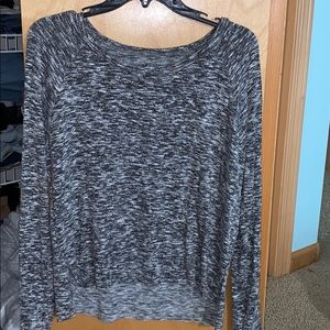 Black, white, and gray American Eagle sweater